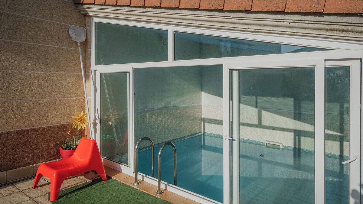 San Millan de Lara House | Holiday Home 'San Pelayo' with Mountain View, Shared Pool and Private Terrace