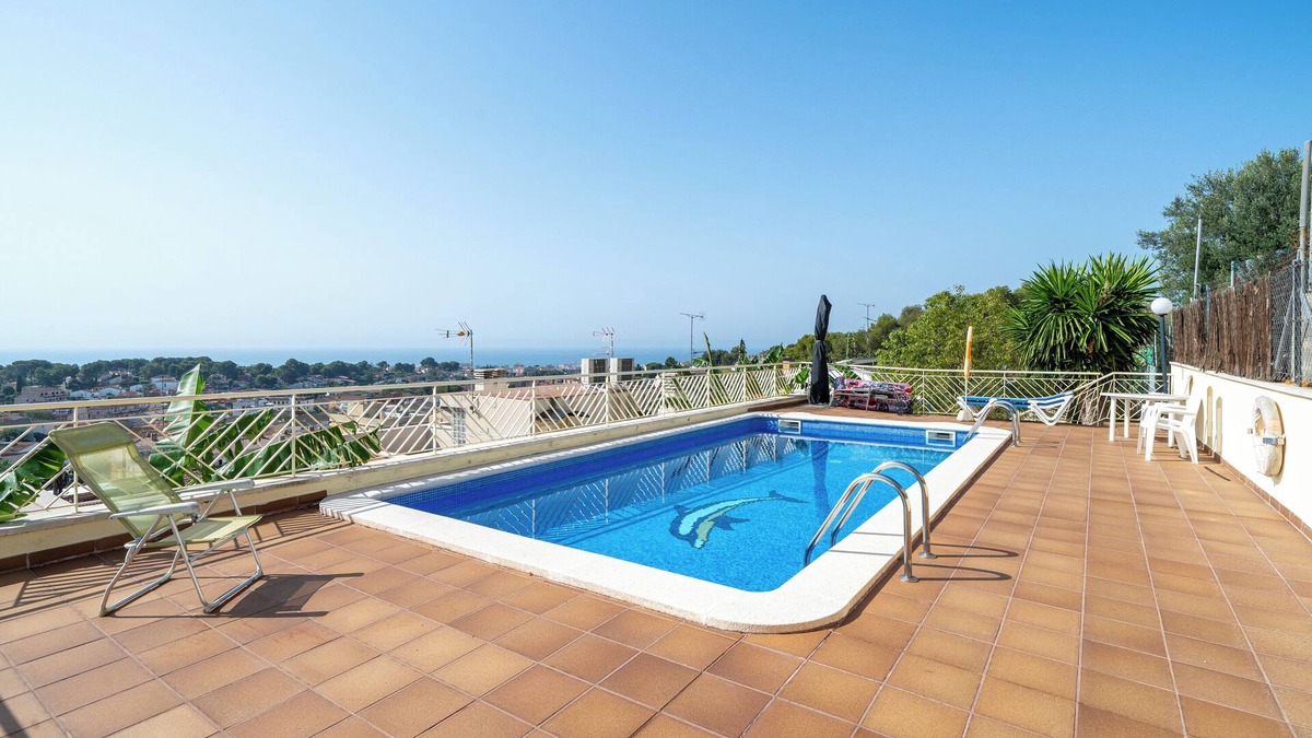 Segur de Calafell House | Holiday Home "Villa Sabela" with Sea View, Shared Pool & Wi-Fi