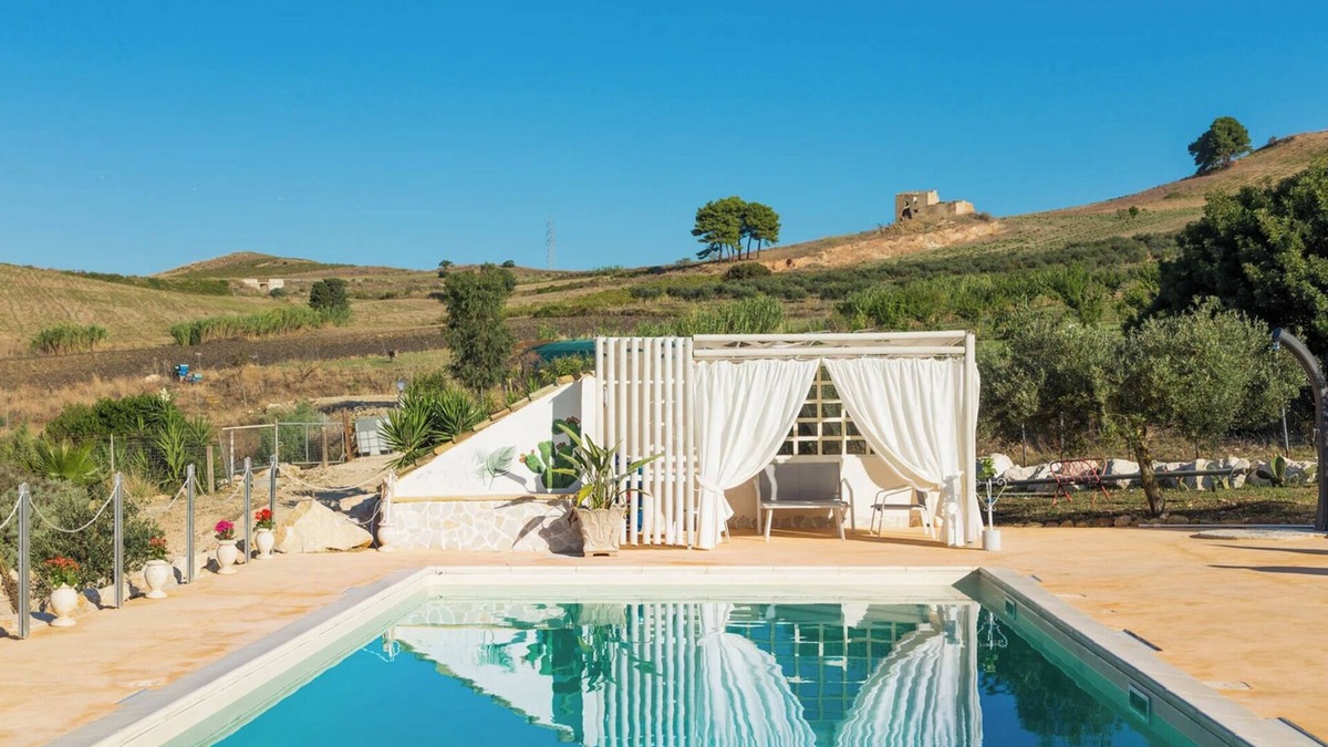 Buseto Palizzolo House | Holiday Home 'Fattoria Spezia - Nespola' with Shared Pool, Shared Garden & Wi-Fi