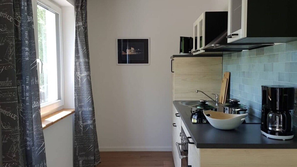 Salem House | Holiday Home 'Feigengarten, 85qm' with Private Terrace, Shared Garden and Wi-Fi