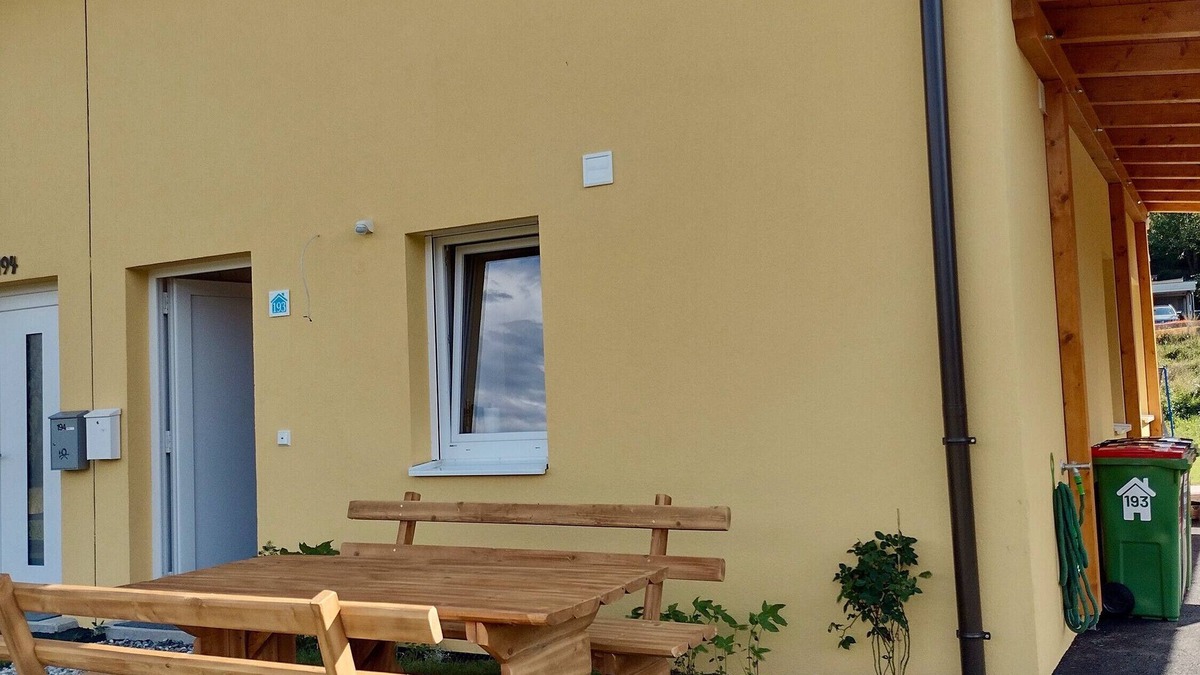 Arnoldstein House | Holiday Home 'Ferienhaus Seltschach 193' with Mountain View, Private Terrace and Wi-Fi