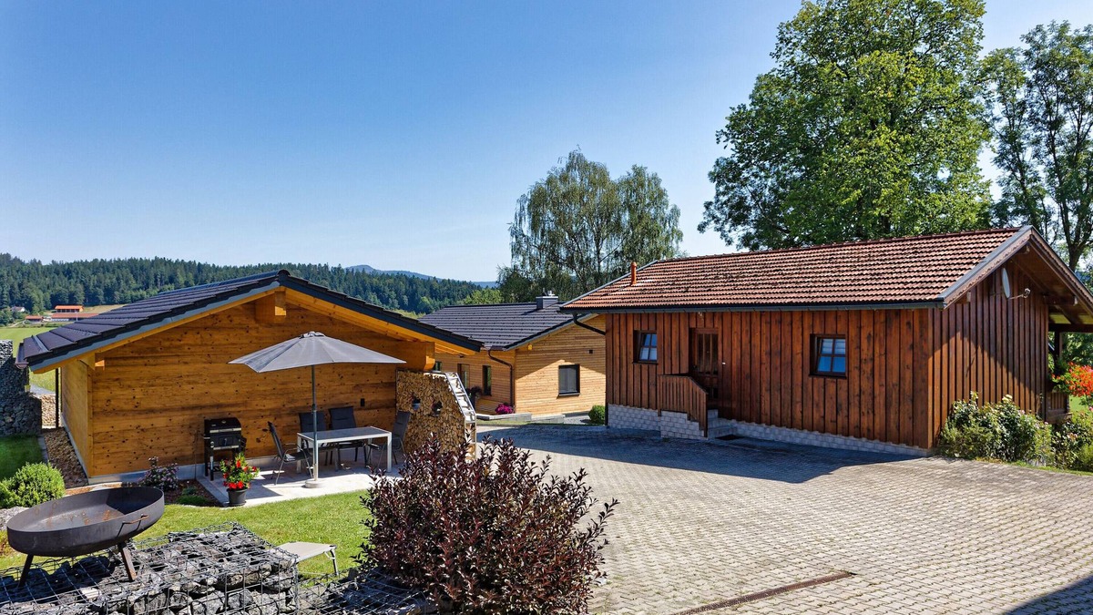 Eppenschlag House | Holiday Home 'Ferienhaus Breit' with Mountain View, Private Terrace and Wi-Fi