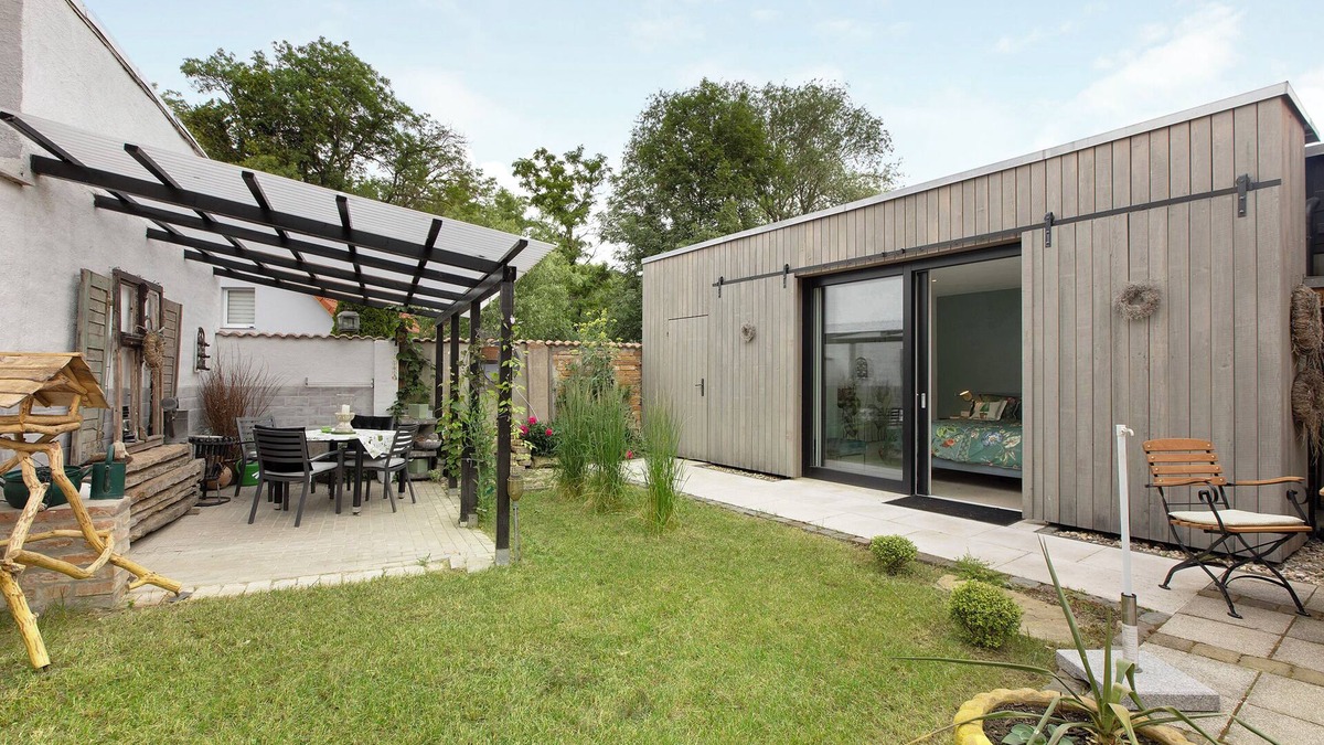 Gardelegen House | Holiday Home 'Ferienhaus Am Salzwedeler Tor' with Private Terrace, Private Garden and Wi-Fi