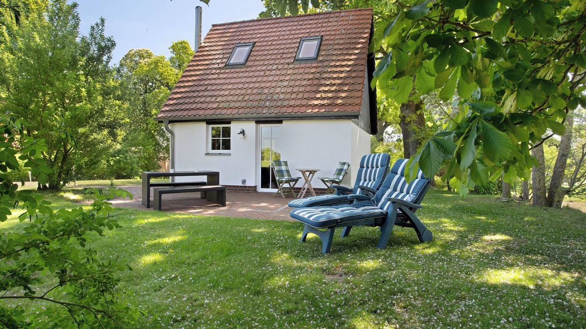 Dalwitz House | Holiday Home 'Ferienhaus Kitzklause' with Private Terrace, Shared Garden and Wi-Fi