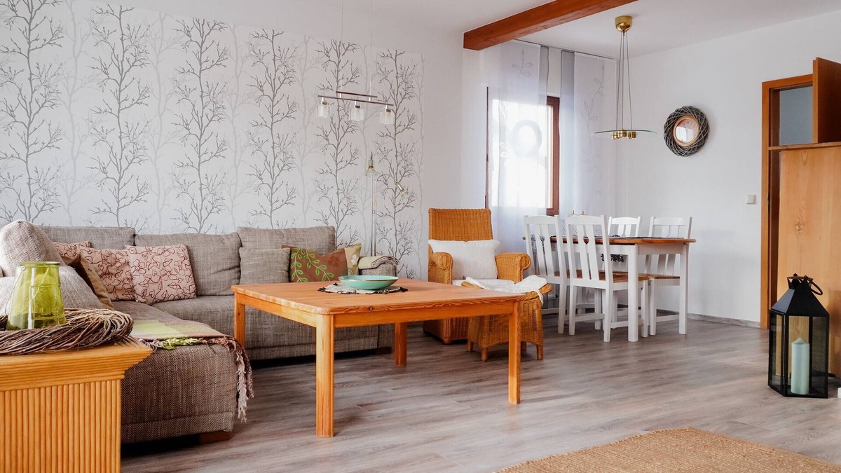 Muersbach House | Holiday Home 'Ferienhaus Ebern-Sölln' with Private Terrace, Private Garden and Wi-Fi