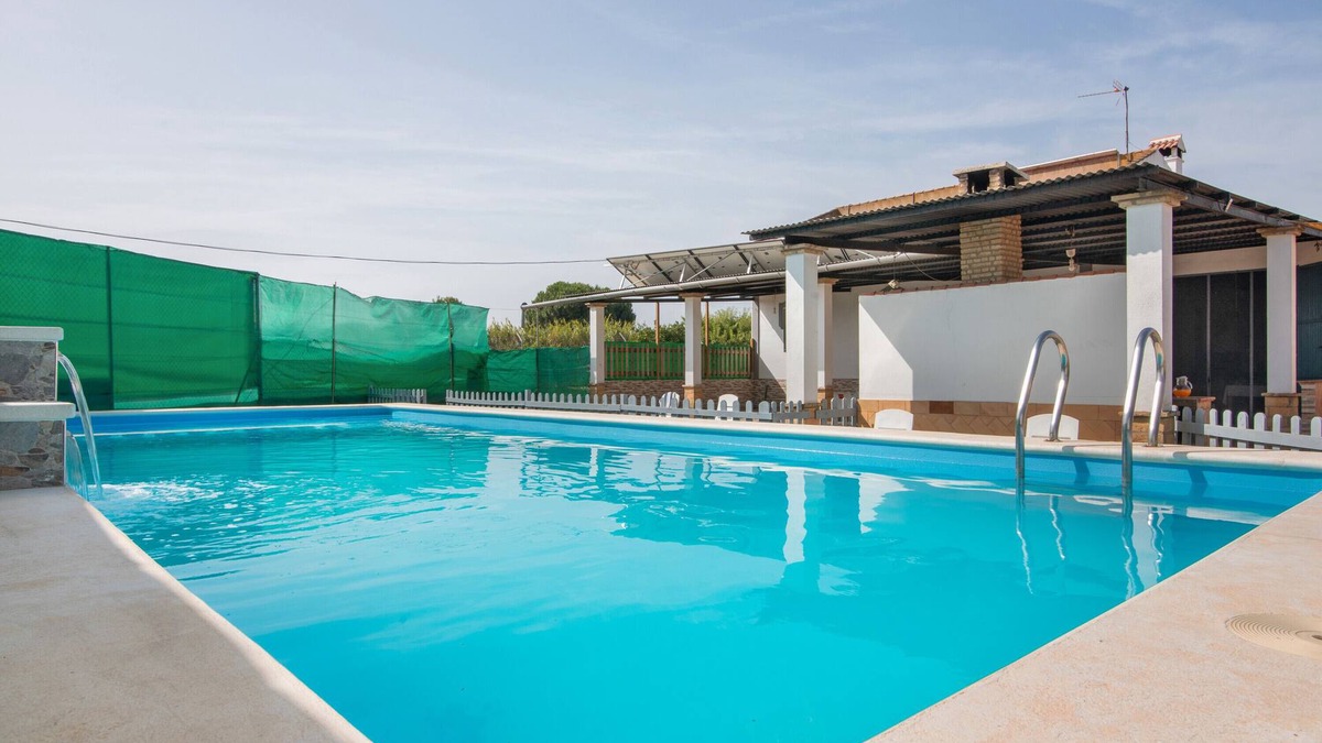 Lepe House | Holiday Home 'Finca El Abuelo' with Private Pool, Private Terrace and Wi-Fi