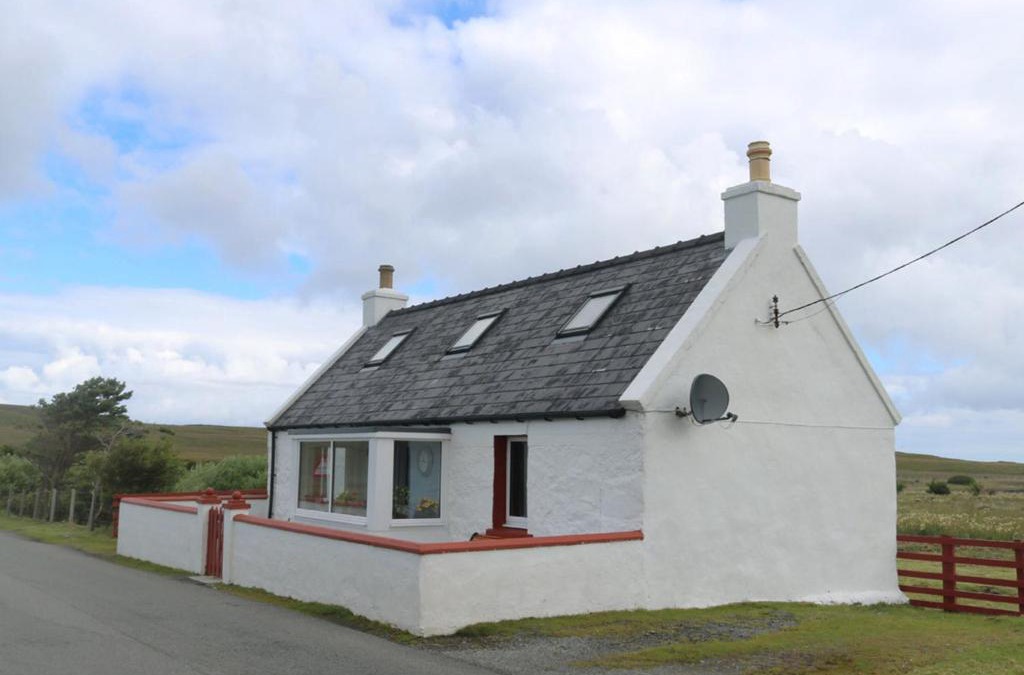 Bornesketaig House | Holiday Home Flo Anndra by Interhome
