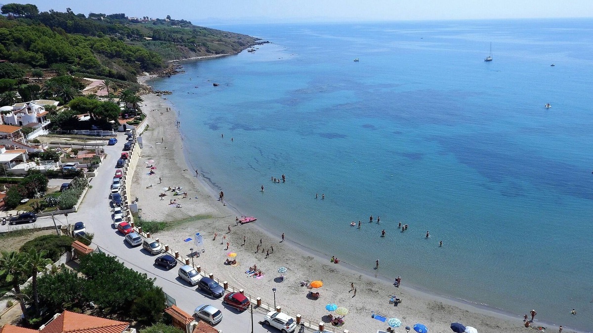 Tonnara di Bonagia Apartment | Holiday Home for 5 People, 200 Meters From the sea and Free Wi-fi