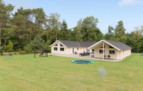 Frederiksvaerk House | Holiday Home Frederiksværk - 01