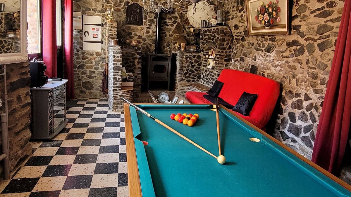 Nohedes House | Holiday Home 'Gîte Bellevue' with Mountain View, Wi-Fi and Air Conditioning