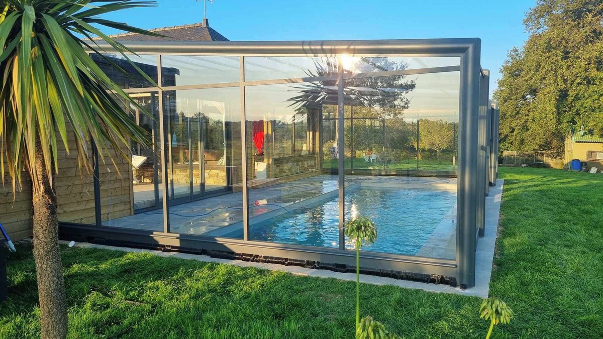 Bovel House | Holiday Home 'Gîte Le Jardin D'Eden' with Shared Pool, Private Terrace and Wi-Fi