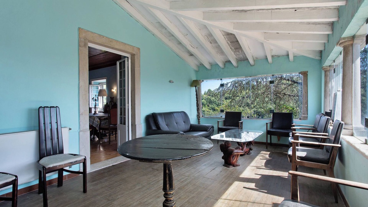 Alenquer House | Holiday Home 'Grande' with Mountain View, Shared Pool and Wi-Fi