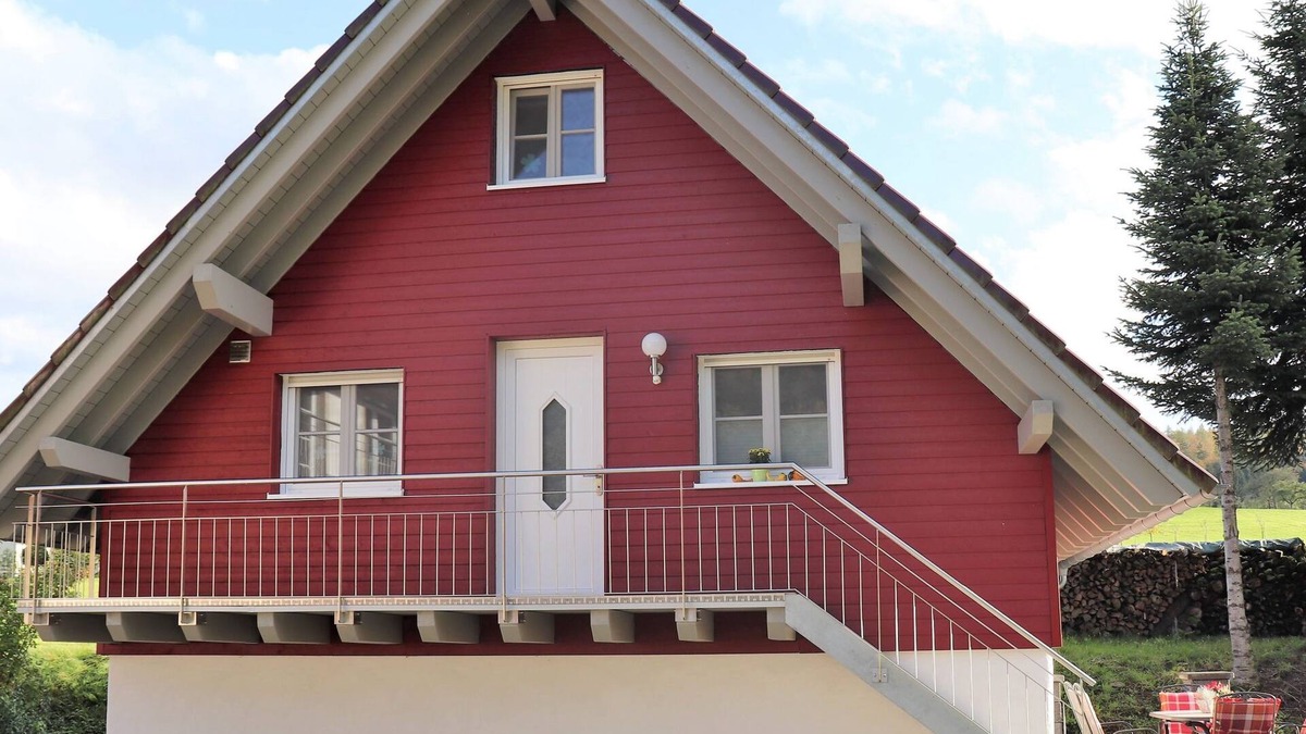 Seelbach House | Holiday Home 'Grassertblick' with Private Terrace and Wi-Fi