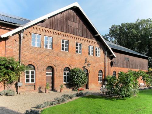 Horne House | Holiday Home Gut Hörne-1 by Interhome