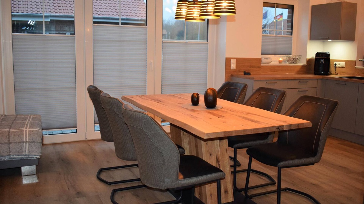 Geeste House | Holiday Home 'Hanni' with Sauna, Garden and Wi-Fi