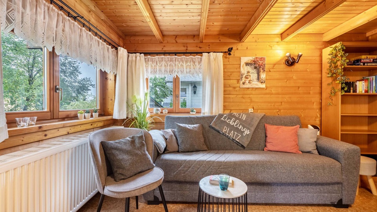 Scheibenberg House | Holiday Home 'Haus Grün' suitable for wheelchairs