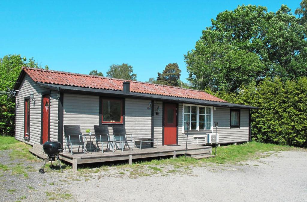 Asarum House | Holiday Home Hoka Stugan - B
