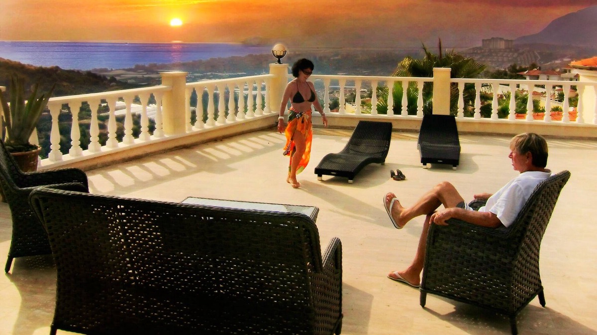 Kargicak Villa | Holiday home Holiday villa OASIS - with pool and lots of privacy 170m2 and garden