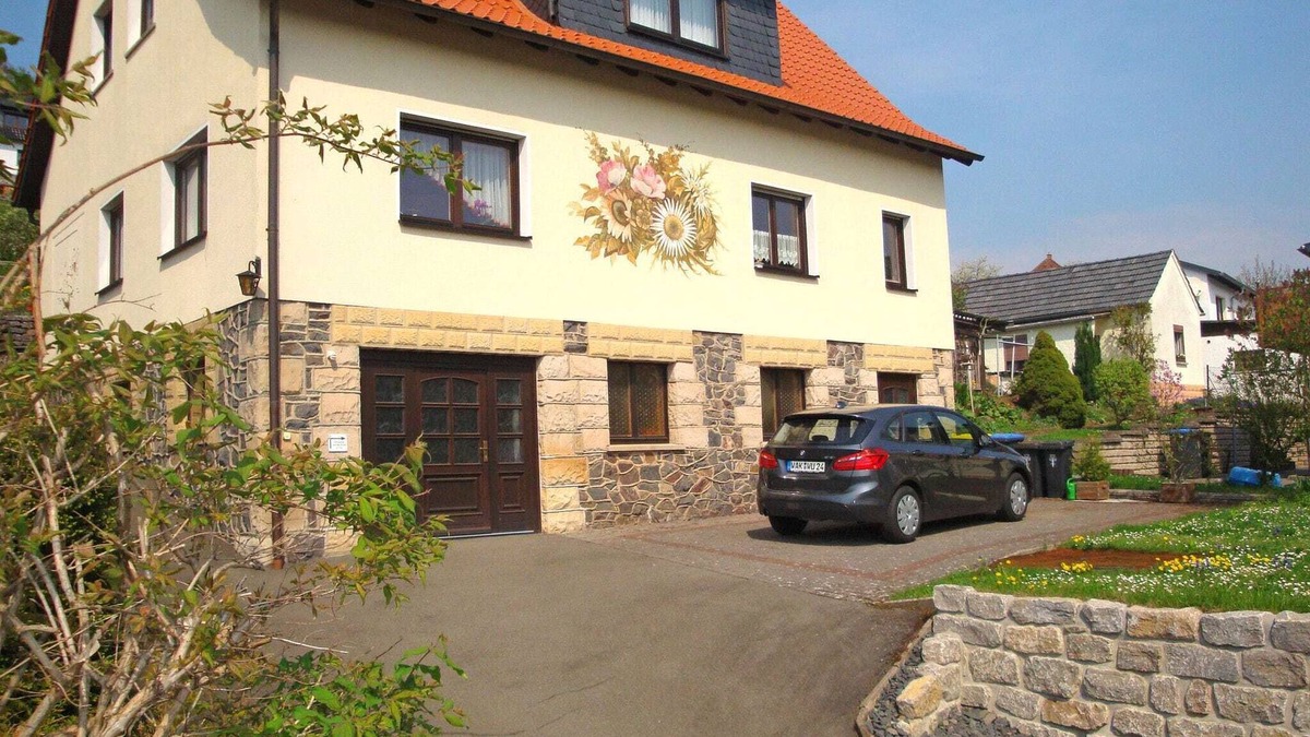 Bad Liebenstein Apartment | holiday home in the Thuringian Forest with roof