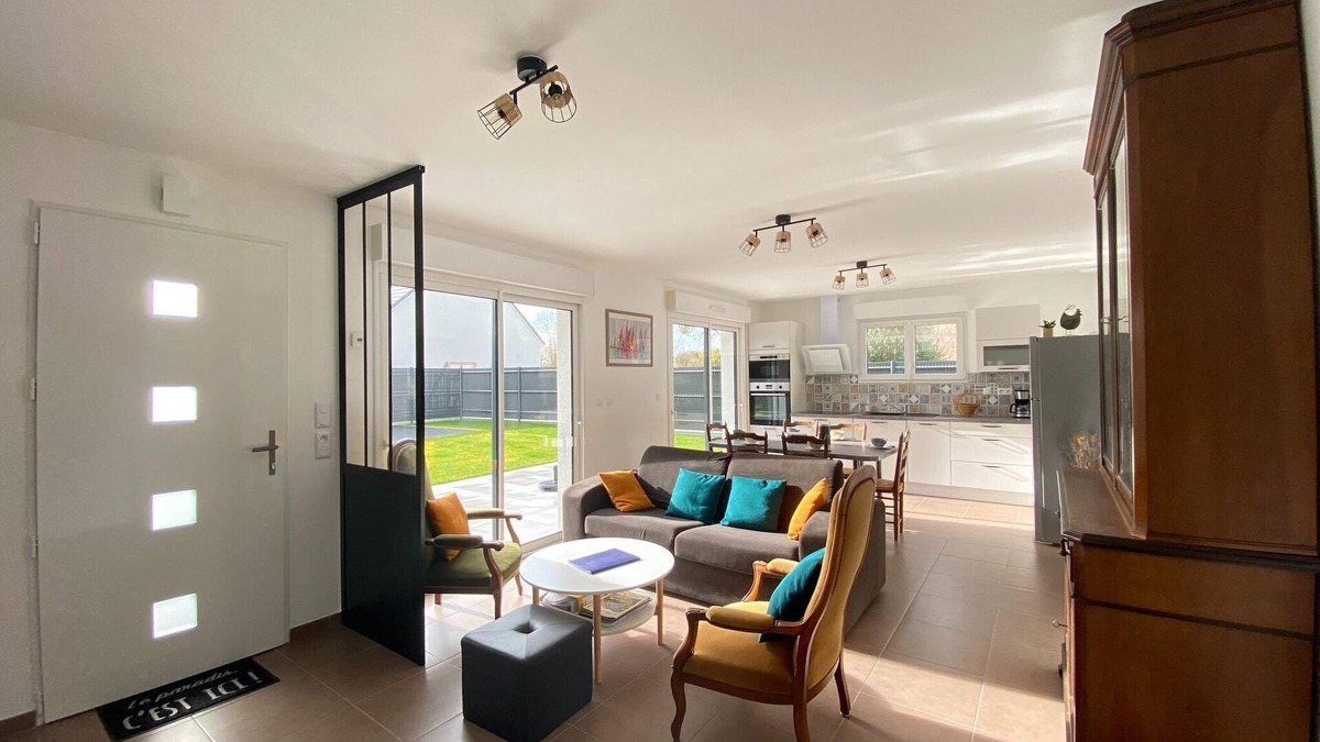 Anneville-sur-Mer House | Holiday Home in Gouville near Sandy Beach