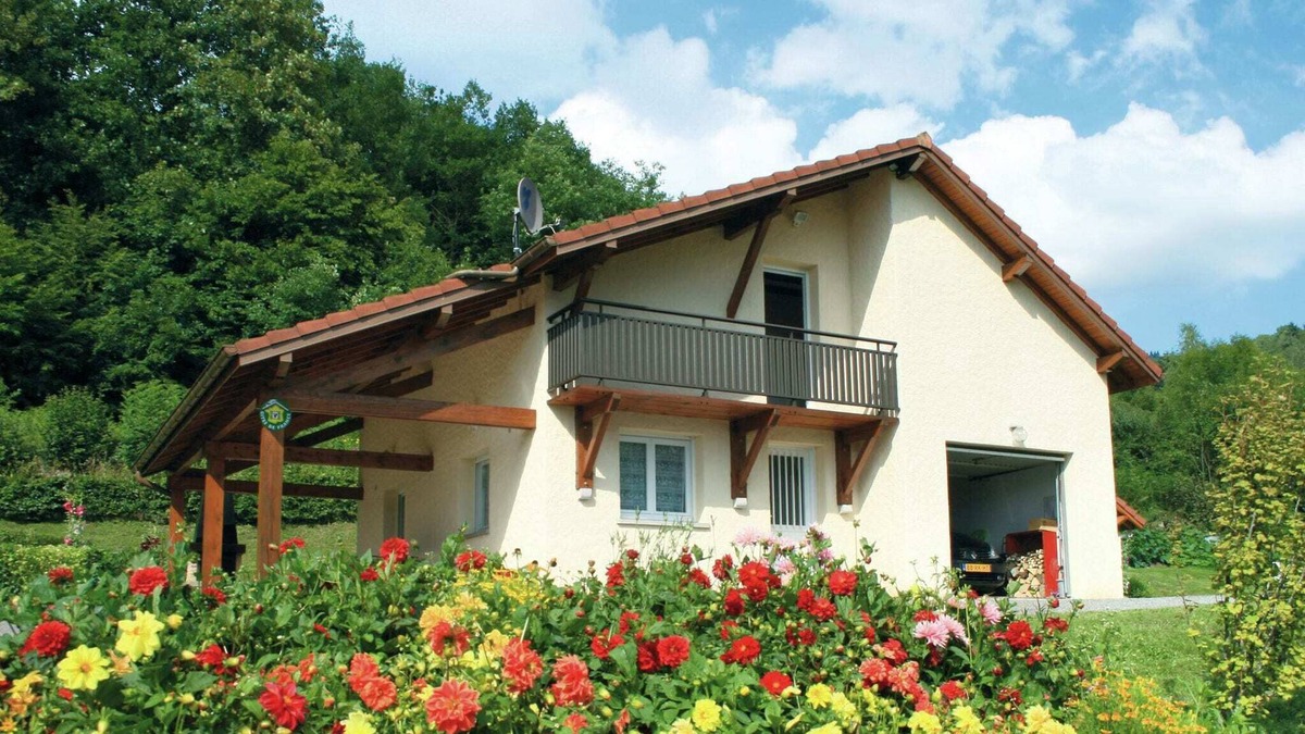 Haut-du-Them-Chateau-Lambert House | Holiday home in Le Haut-Du-Them, a drive from nature reserve