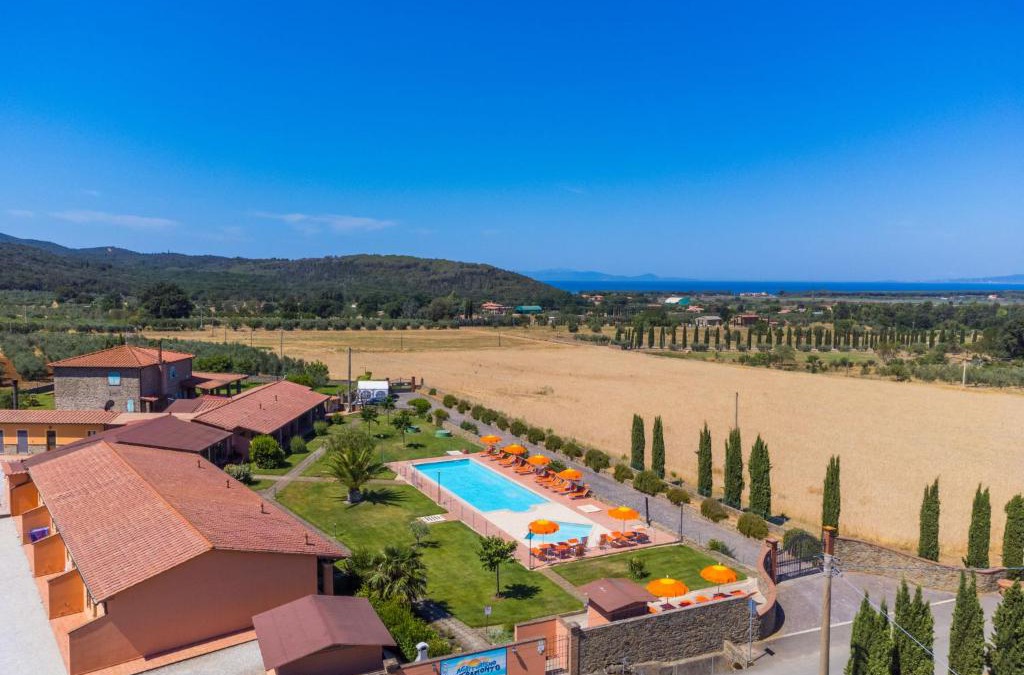 Puntone House | Holiday Home Il Tramonto by Interhome
