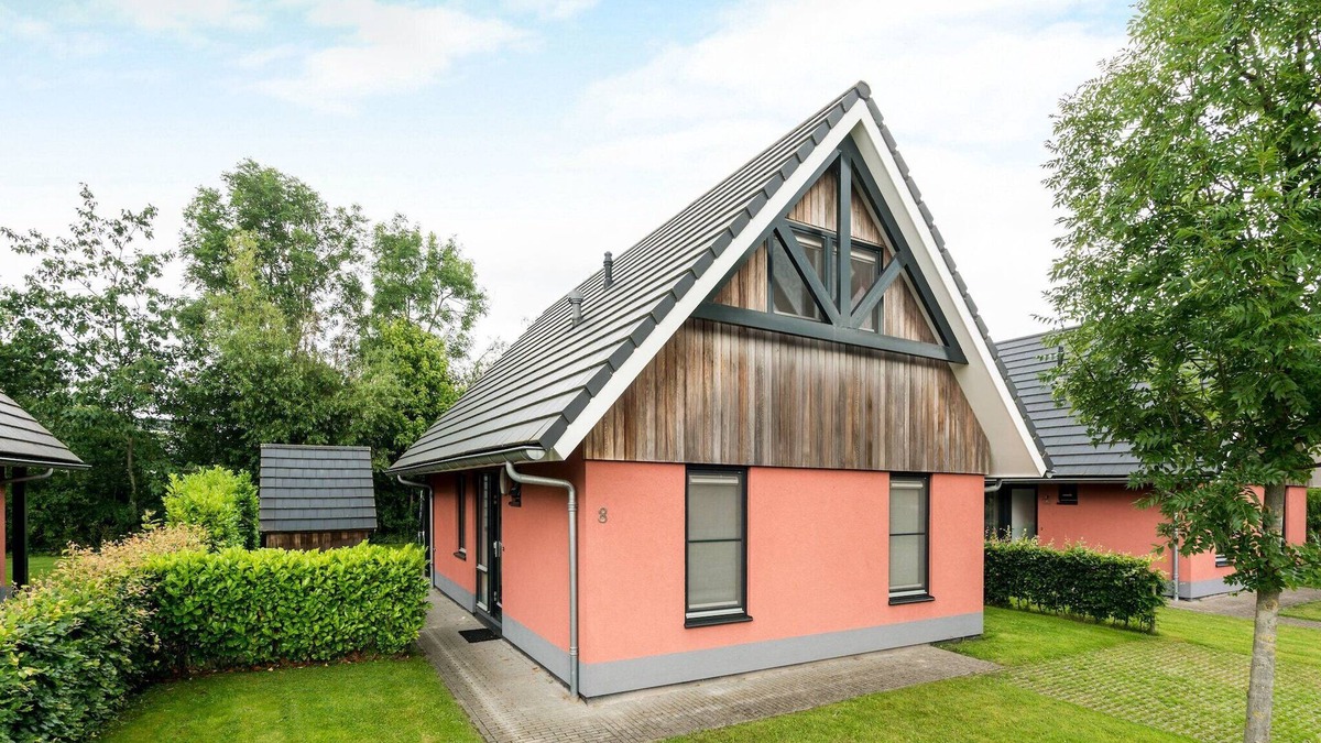 Balk House | Holiday Home in Balk near Frisian Lakes