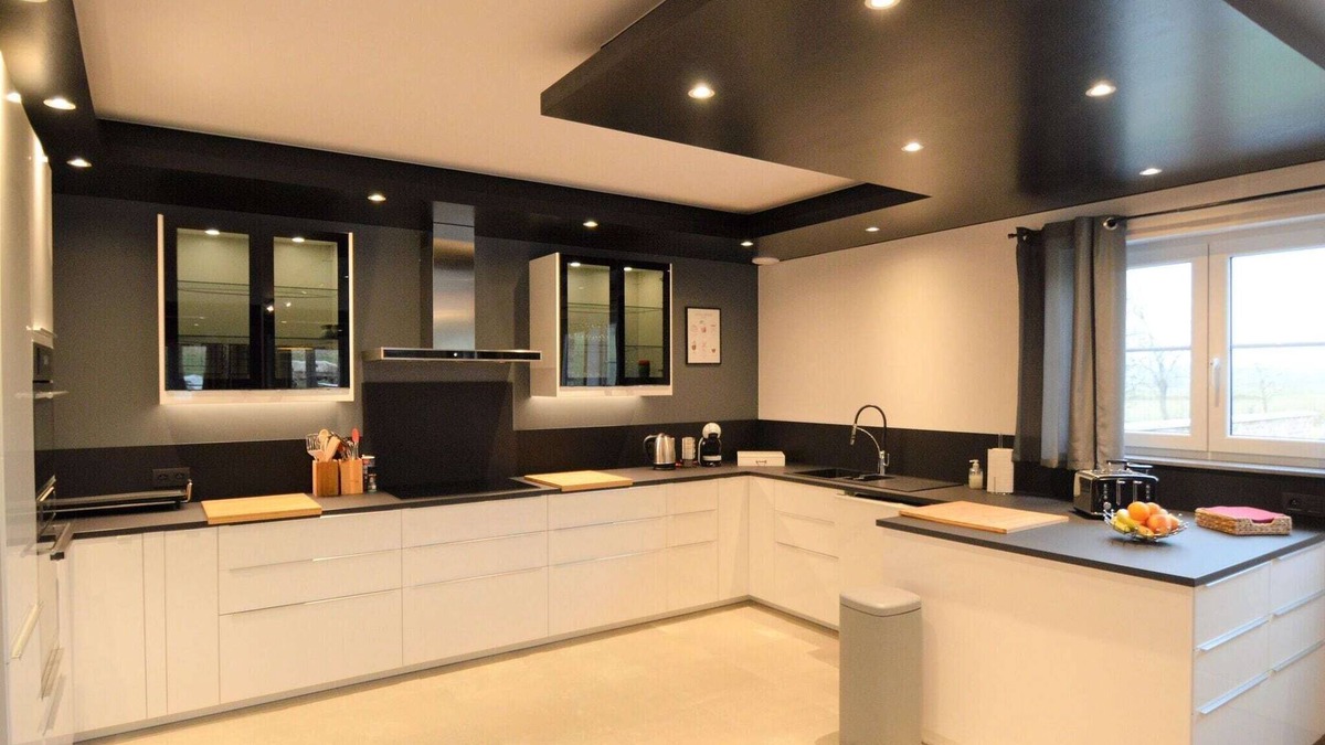 Beauraing House | Holiday home in Beauraing with fenced garden