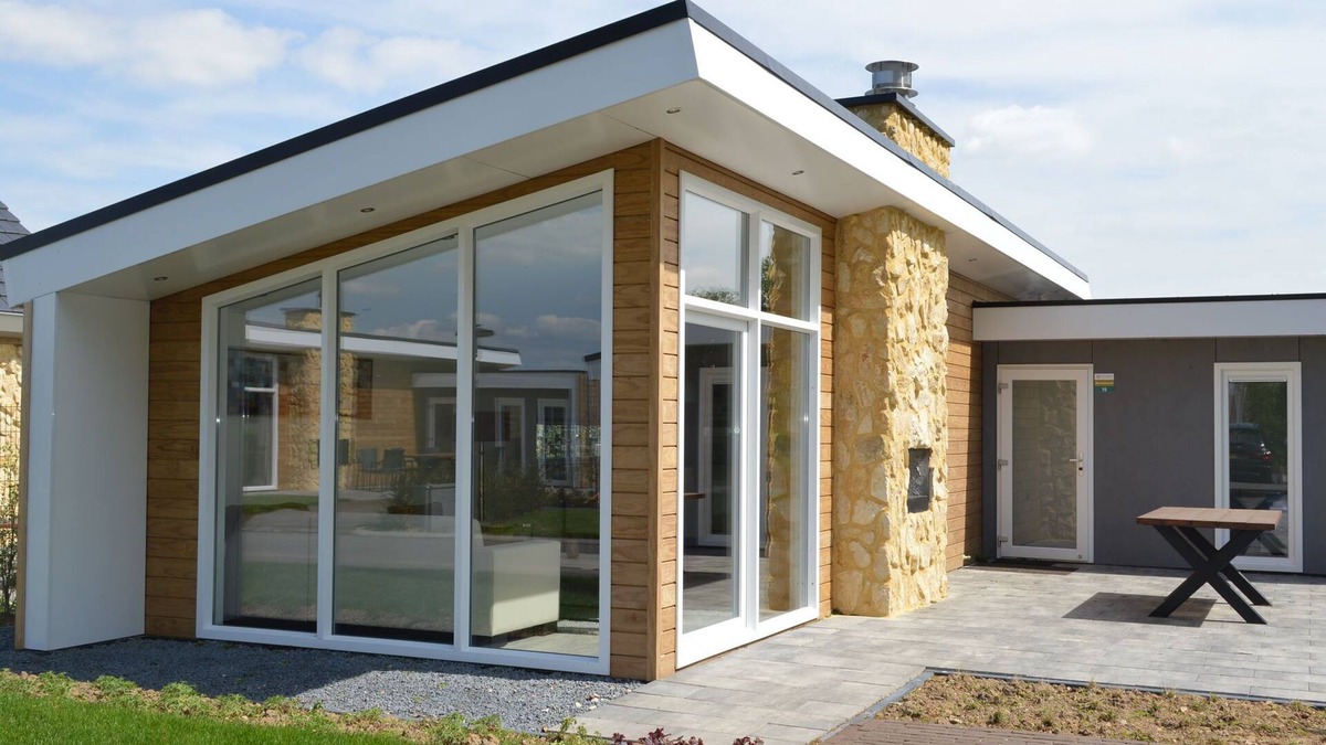 Gasthuis House | Holiday Home in Bemelen with Sauna