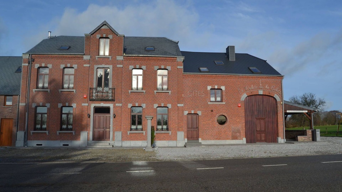 Couvin House | Holiday home in Cul-des-Sarts near Forest
