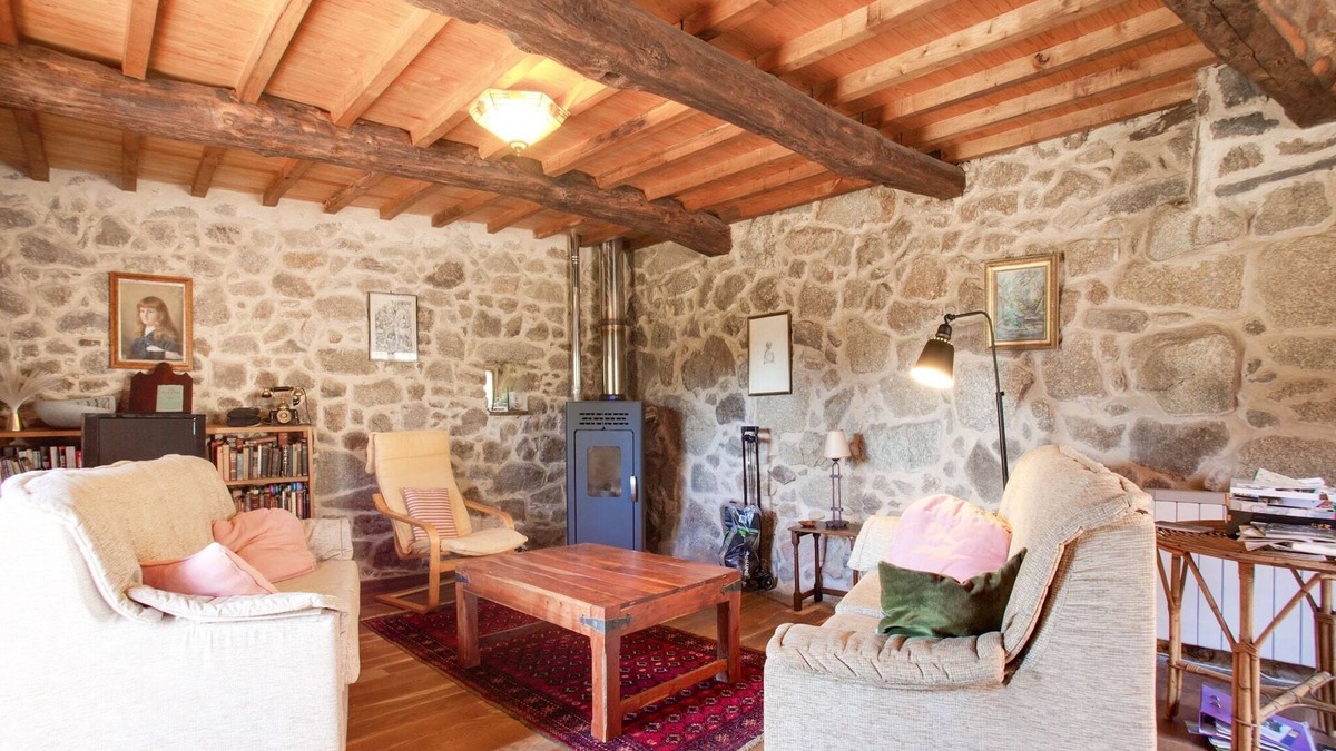 Panton House | Holiday Home in Castrotañe near Sil Cañon