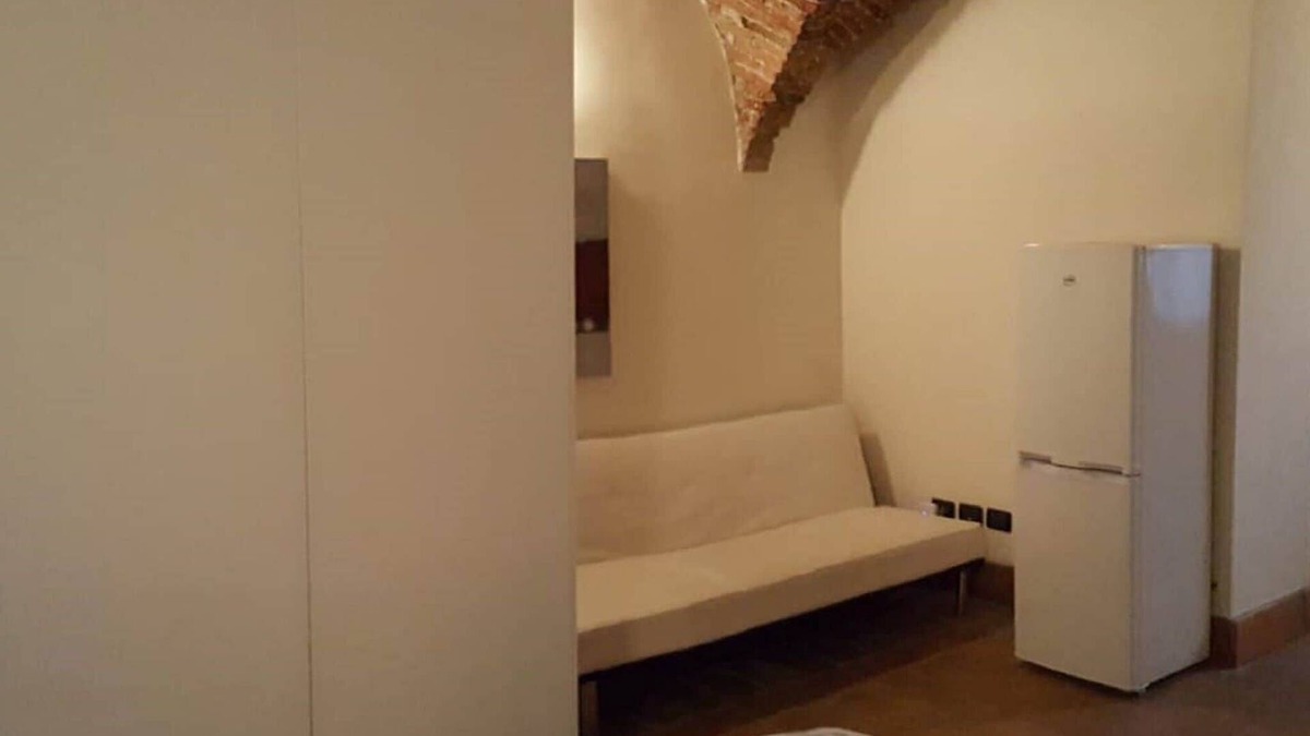 Clusane House | Holiday home in Clusane near lake