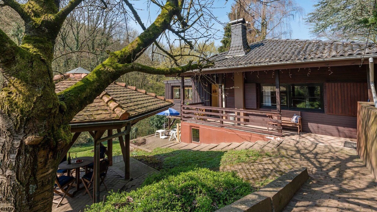 Wilhelmstal House | Holiday Home in Eichenborn with Garden