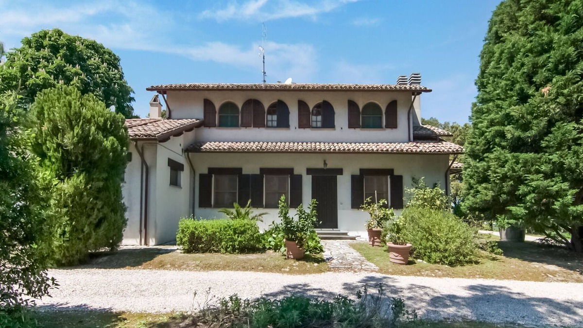 Fano House | Holiday home in Fano with garden