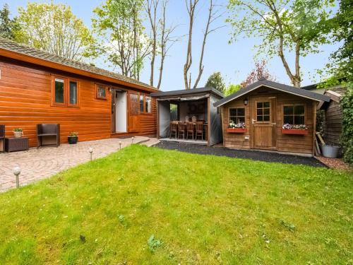 Garderen House | Holiday Home in Garderen by Veluwe, cleaning included