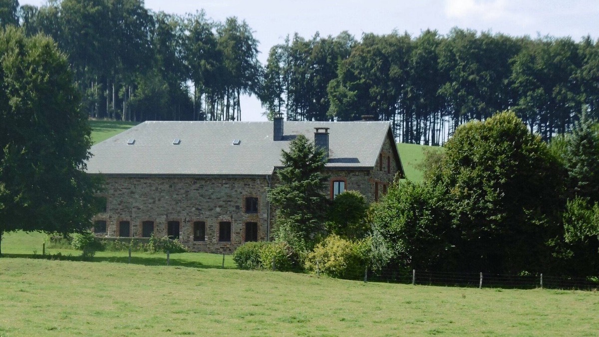 Commanster House | Holiday Home in Gouvy Ardennes with Sauna