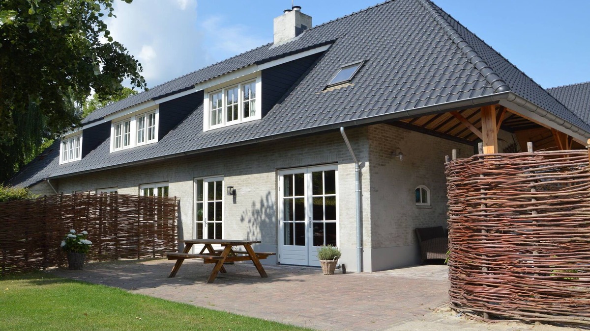Haaren House | Holiday home in Haaren with terrace