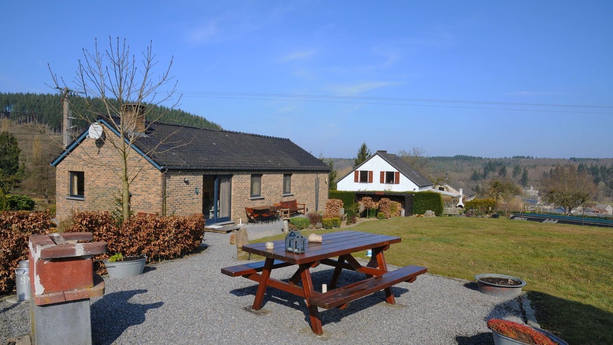 Hotton House | Holiday Home in Hampteau near River Ourthe