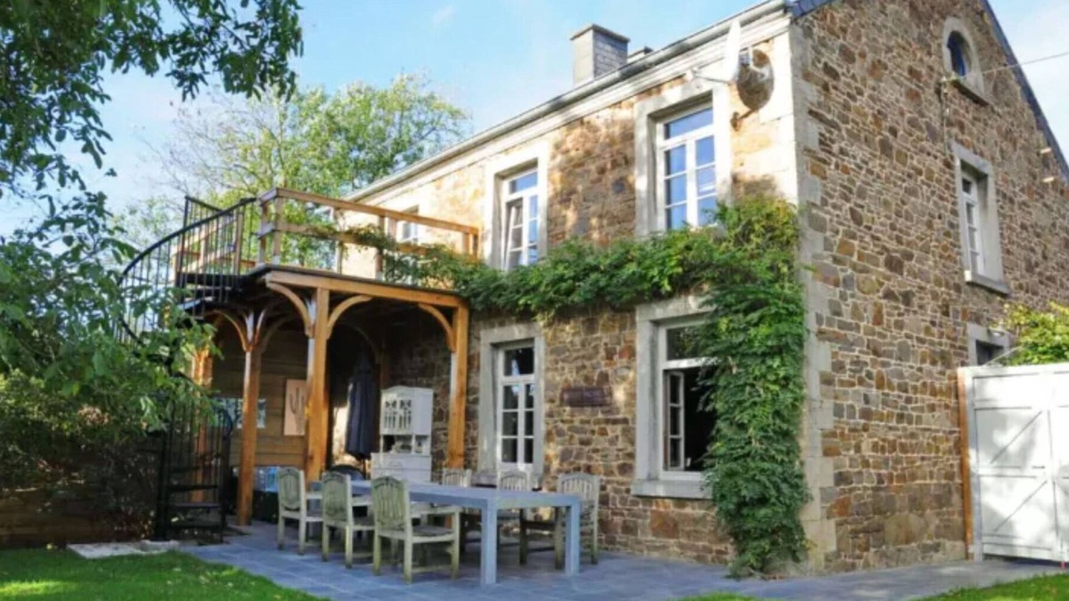 Werpin House | Holiday Home in Hotton near Caves of Hotton