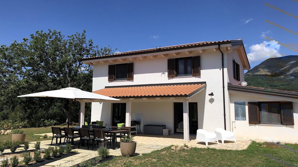 Bagni di Lucca House | Holiday Home in Tuscany with Pool & Views