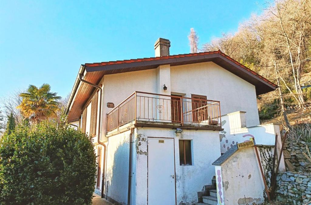 Colmegna House | Holiday Home in Italy with Sea and Mountain Views