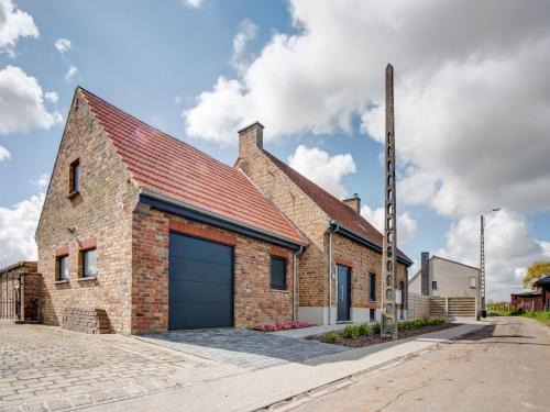 Koekelare House | Holiday Home in Koekelare with Scenic Views