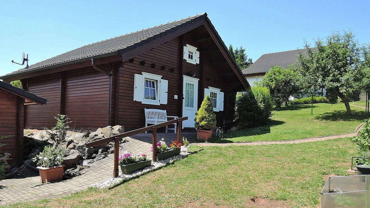 Lissendorf House | Holiday Home in Lissendorf near Eifel Trails
