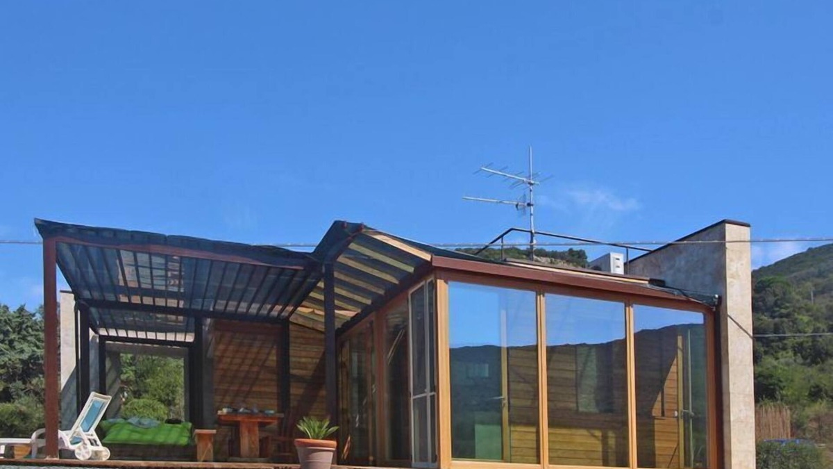 Magazzini House | Holiday Home in Magazzini near the Beach