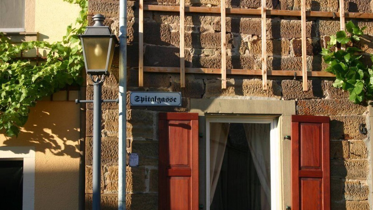 Prichsenstadt House | Holiday home in medieval wine town.