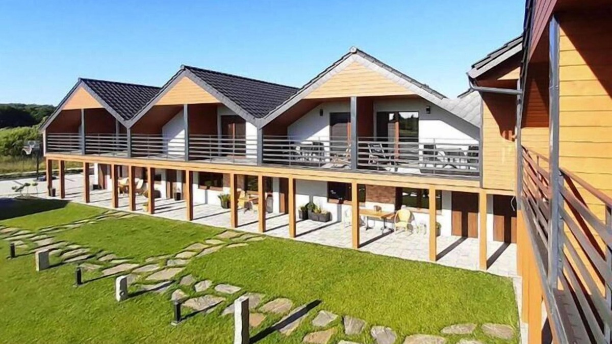Mielno House | Holiday Home in Mielno near Beach & Lake