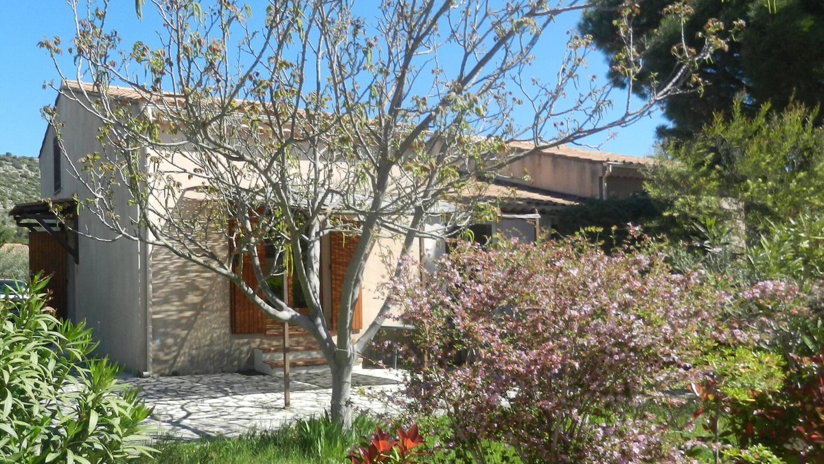 Merindol House | Holiday home in Provence (Luberon, South of France)
