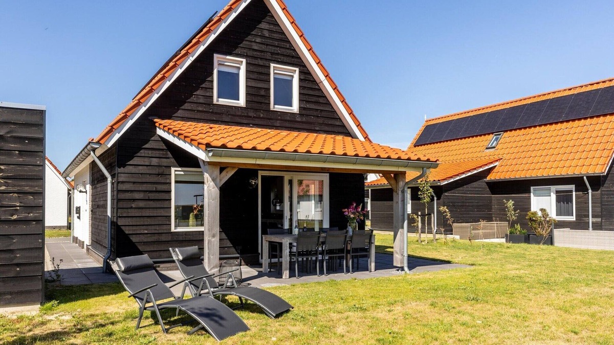 Scherpenisse House | Holiday Home in Scherpenisse near Oosterschelde
