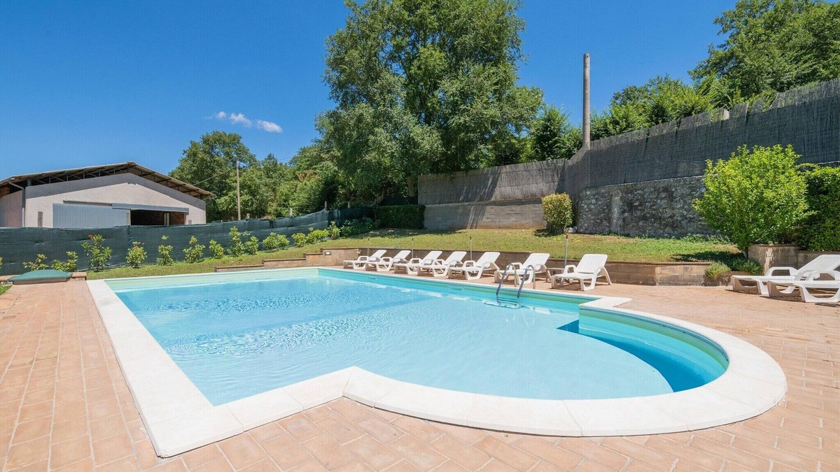 Sellano House | Holiday Home in Sellano with Private Pool
