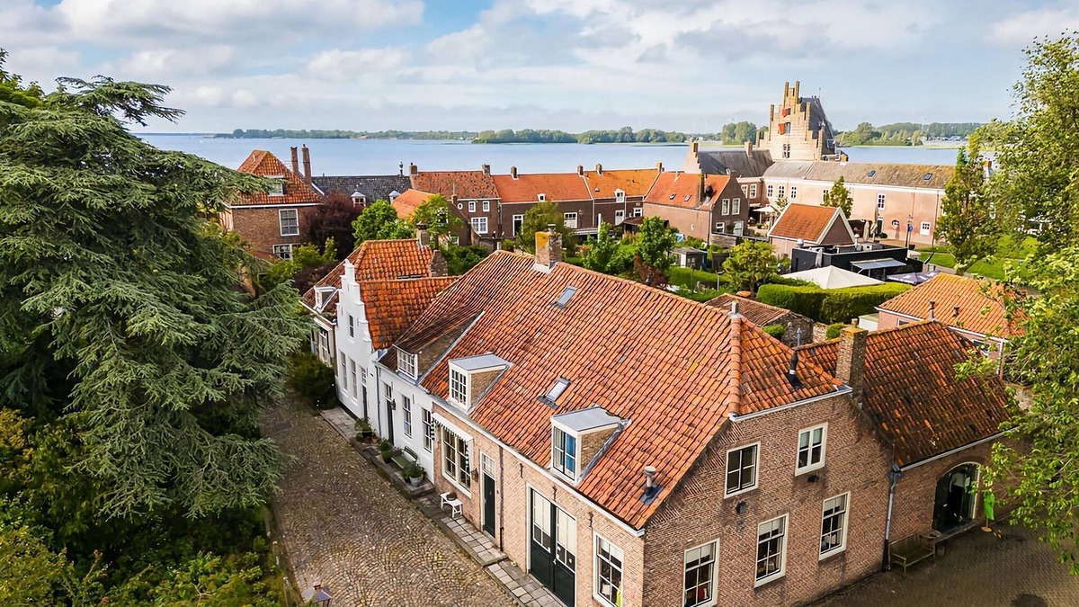 Veere House | Holiday home in shimmering waters